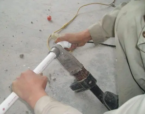 平舆漏水维修电话